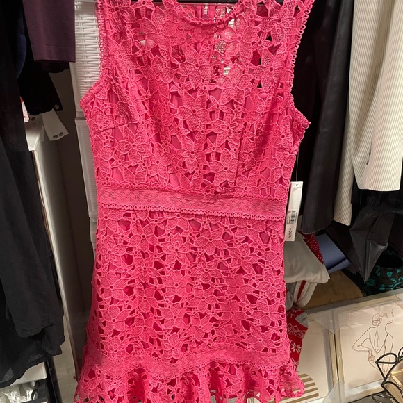 Aqua Bloomingdale’s size small dress new with tags
2/30$ mix and match - Picture 3 of 7